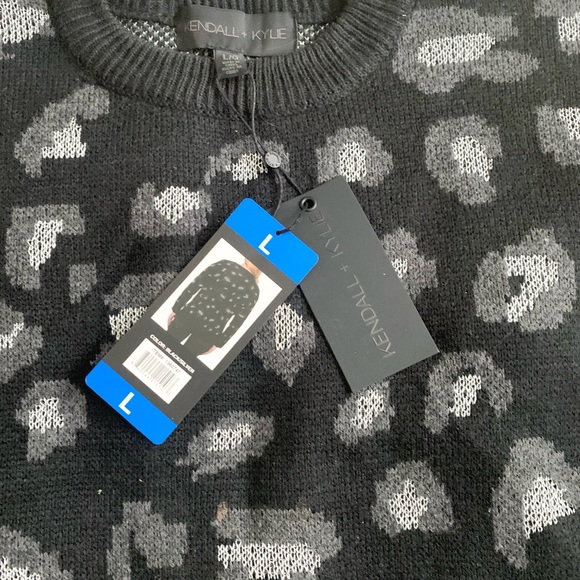 Kendall & Kylie | Animal Print Black Gray Sweater New With Tags NWT - Picture 5 of 11